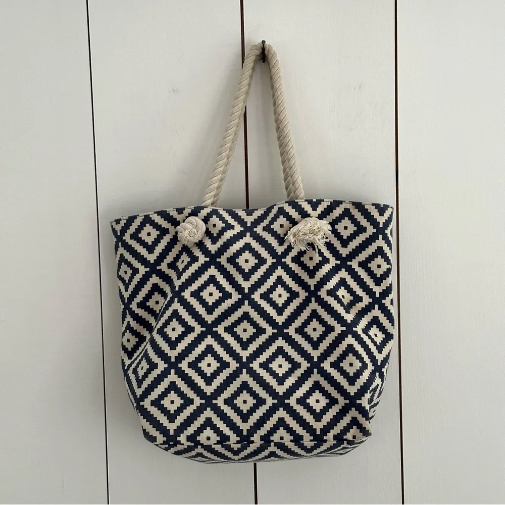 Summer & Rose Canvas Beach Bag Blue Geometric Pattern Rope Handles Coastal